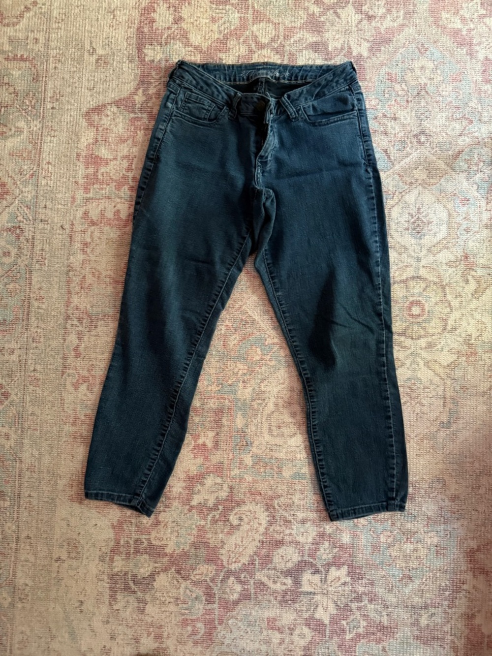 Old Navy Woman’s Cropped Jeans